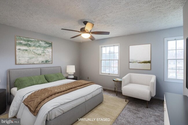 Building Photo - 13 Donn Ct