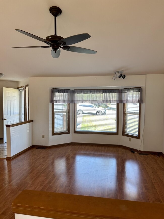 Building Photo - 2060 Oxford Ct