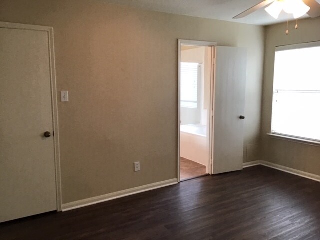 Building Photo - 18018 Melissa Springs Dr