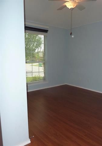 Building Photo - 1218 Sage Dr