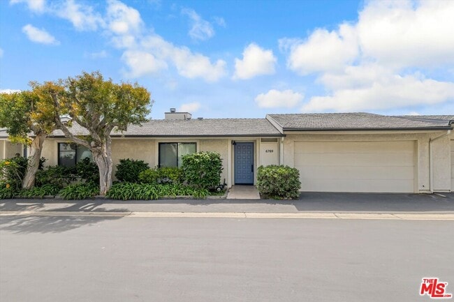 Building Photo - 6789 Shearwater Ln