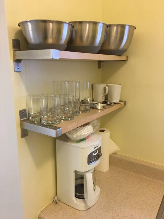 Kitchen Shelving - 2762 23rd St