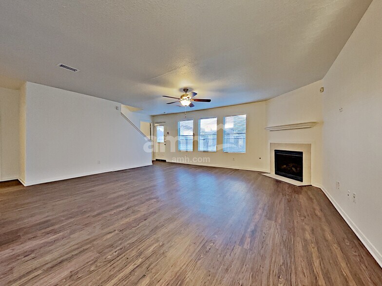 Building Photo - 1126 Deer Pass Drive