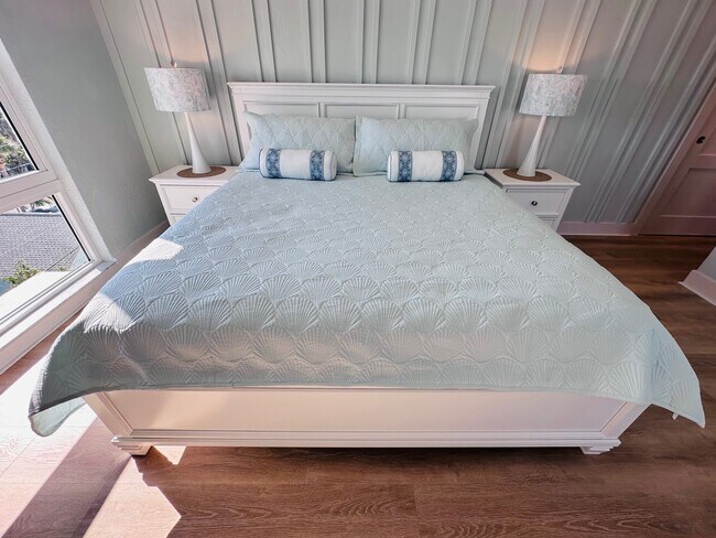 Building Photo - 555 Gulf Way