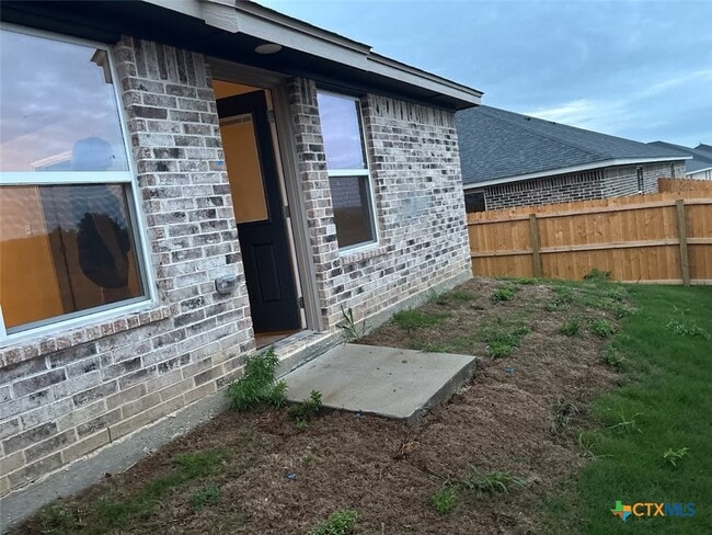 Building Photo - 1610 Pima Trail