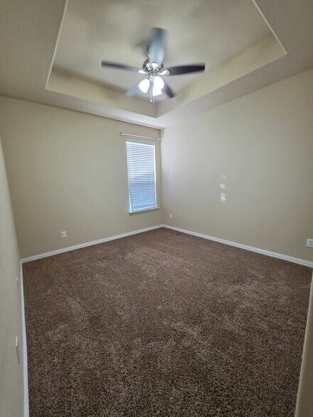 Building Photo - 430 Brookdale Dr