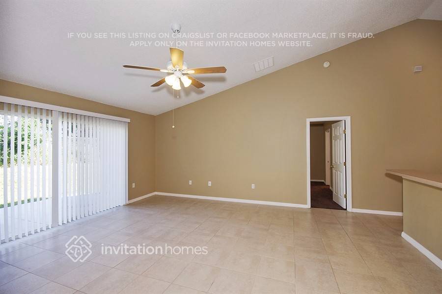 Building Photo - 307 Shad Way