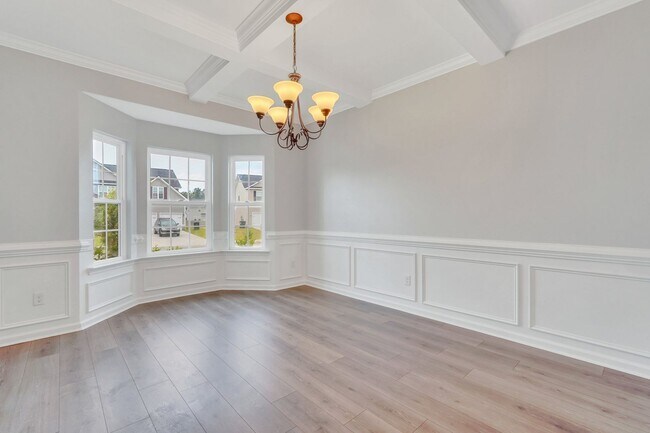 Building Photo - COMING EARLY JUNE 2026! (Pet Friendly)