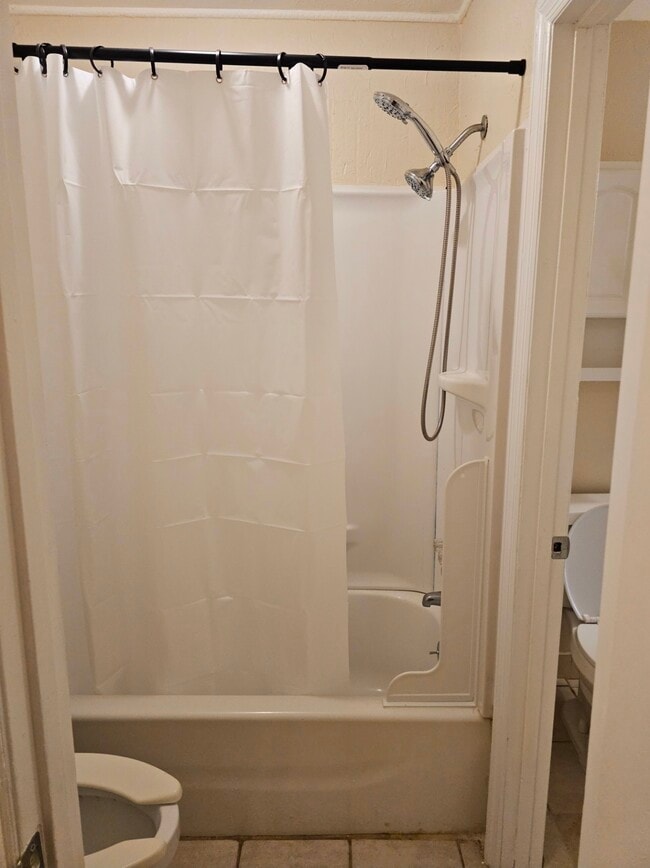 Building Photo - 3126 Caliente Ln