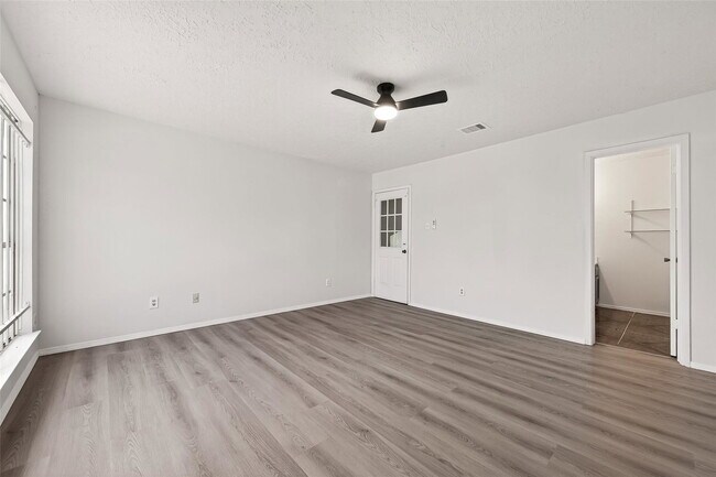 Building Photo - Beechbend Drive, Missouri City, TX 77489 - 4 BR 2.5 BA single-family home