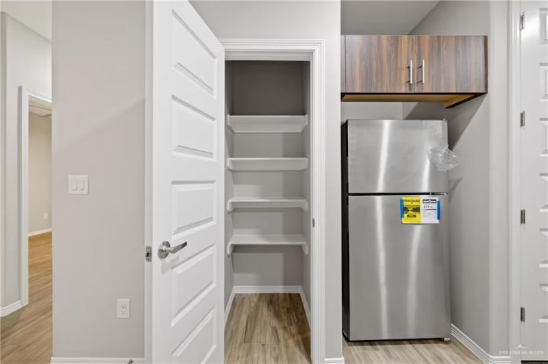 Building Photo - 4000 La Vista Ave