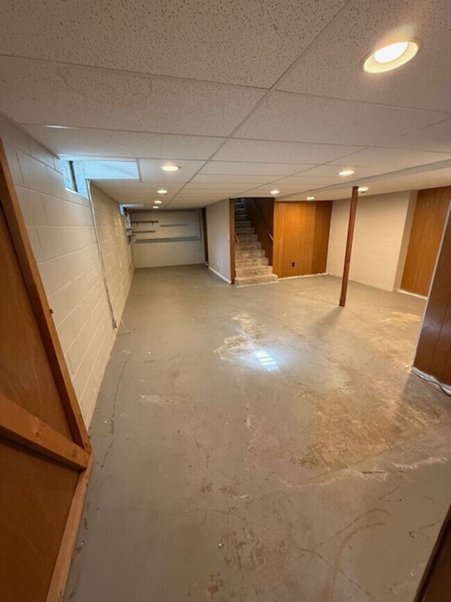 Building Photo - Benson 3 Bedroom!