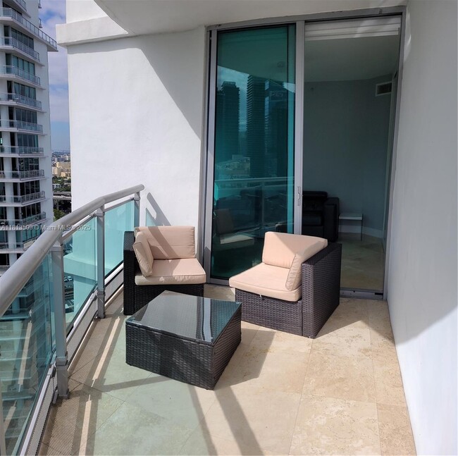 Building Photo - 350 S Miami Ave