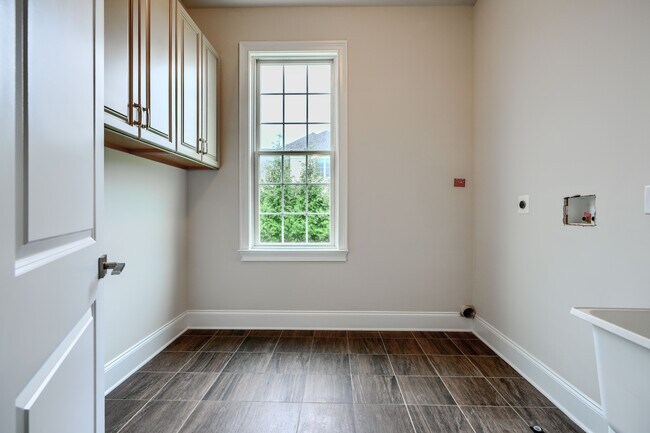 Building Photo - 2847 Seabiscuit Dr