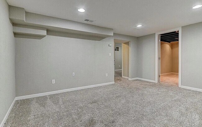 Building Photo - 815 S Eliot St