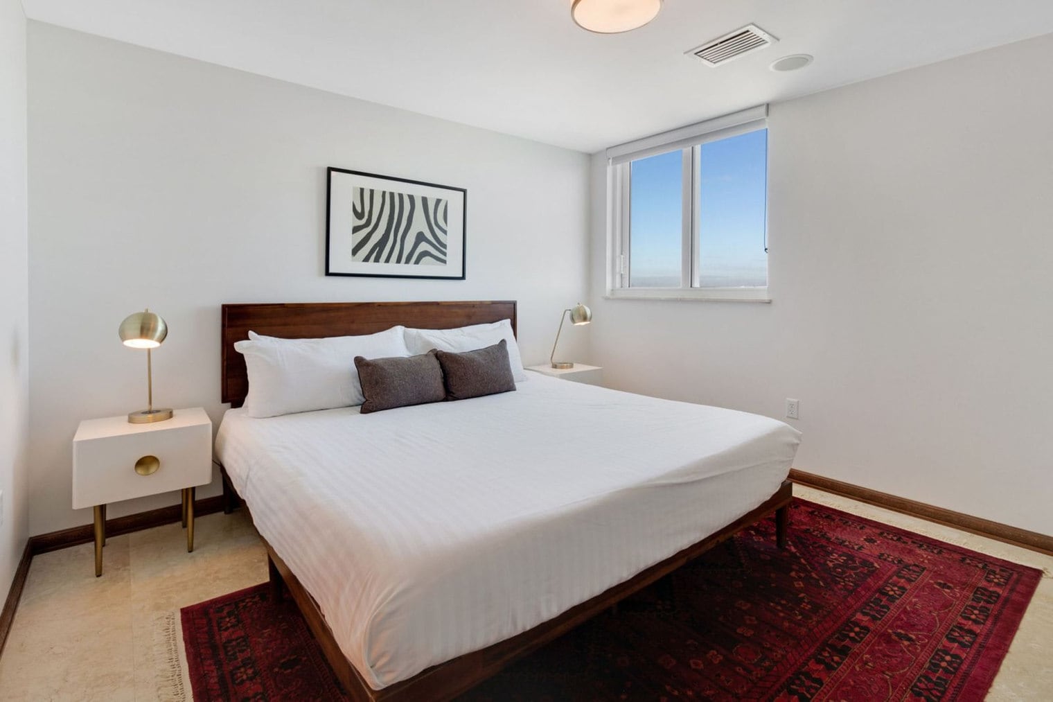 Building Photo - 7939 East Dr