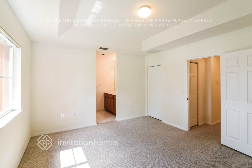 Building Photo - 1823 SW 89th Terrace