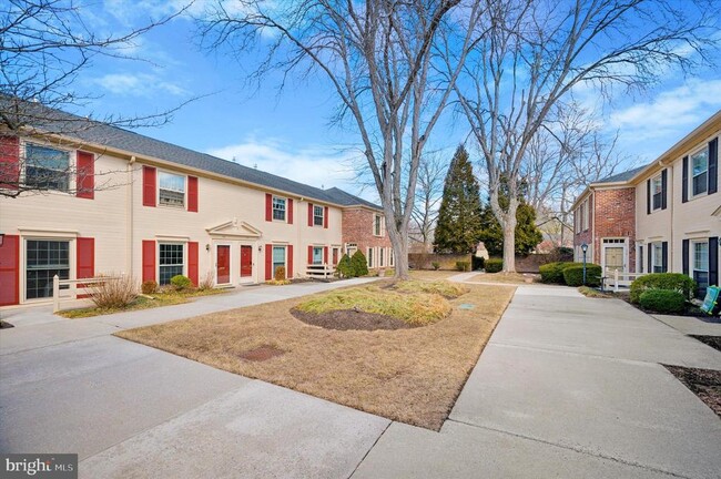 Building Photo - 138 Cheshire Dr