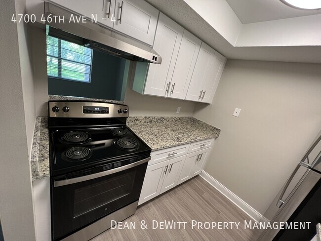 Building Photo - 4700 46th Ave N