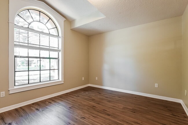 Building Photo - 4661 Marsh Harbor Dr