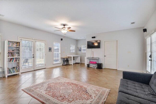 Building Photo - 416 Harvest Loop