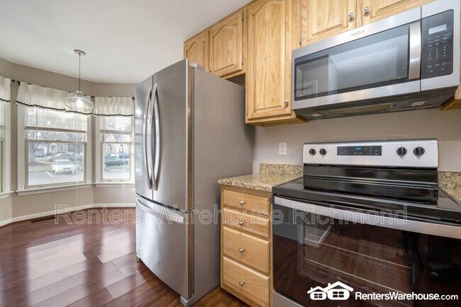 Building Photo - 7029 Pine Orchard Ct