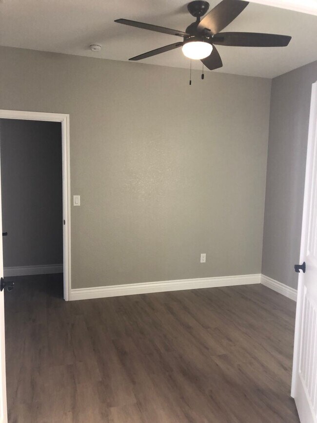 Building Photo - 12484 Mesa Verde Ct