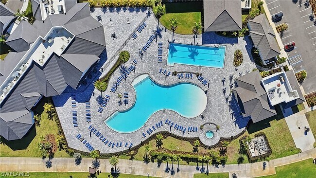 Building Photo - 15940 Grassland Ln