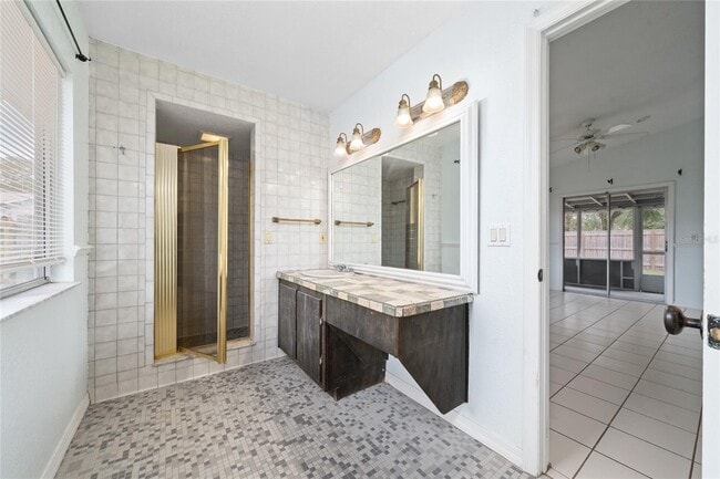 Building Photo - 245 Moonbeam Rd