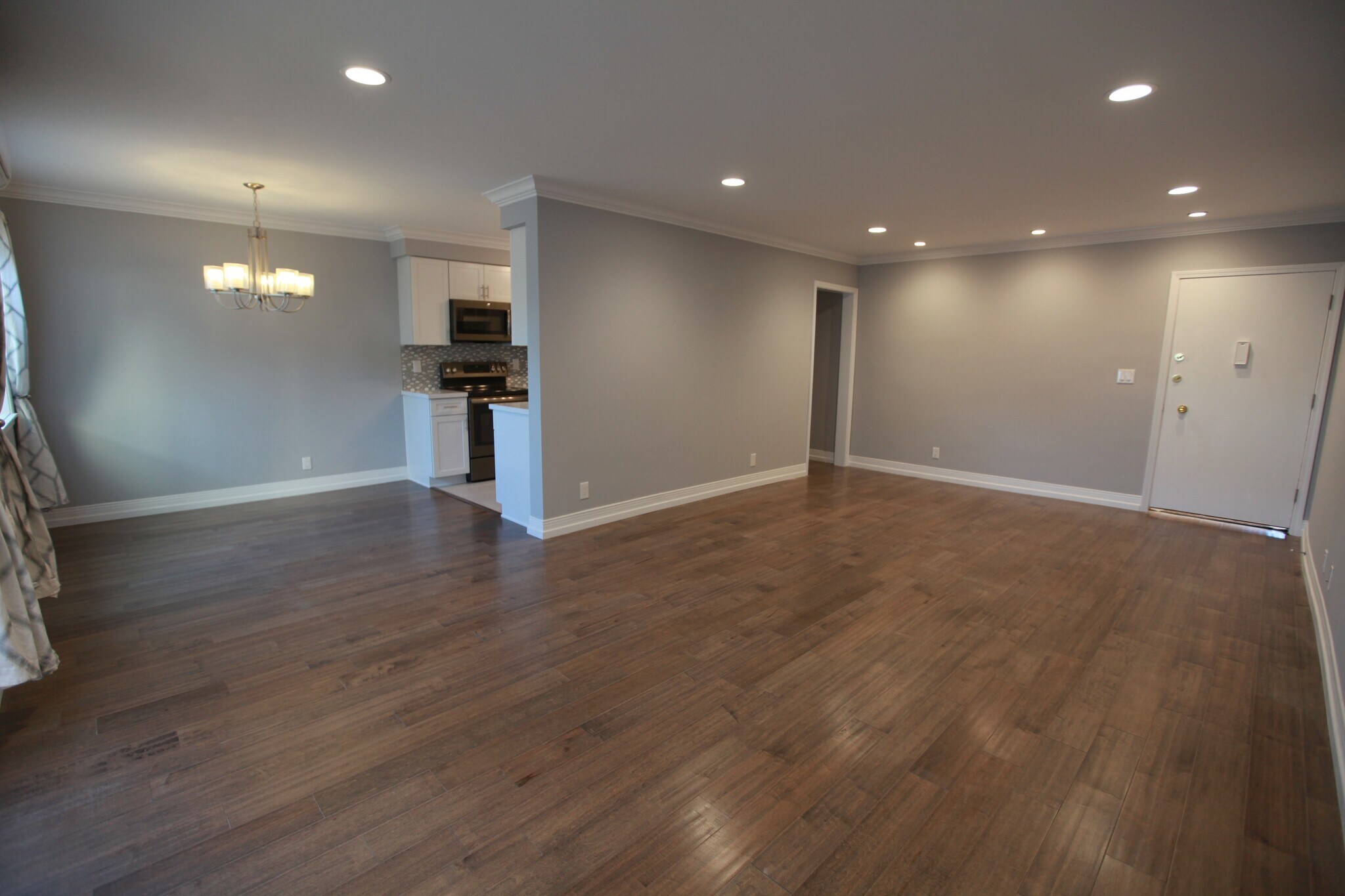 Building Photo - 1143 6th St