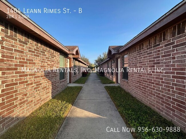 Building Photo - 2 bed 2 bath in Edinburg