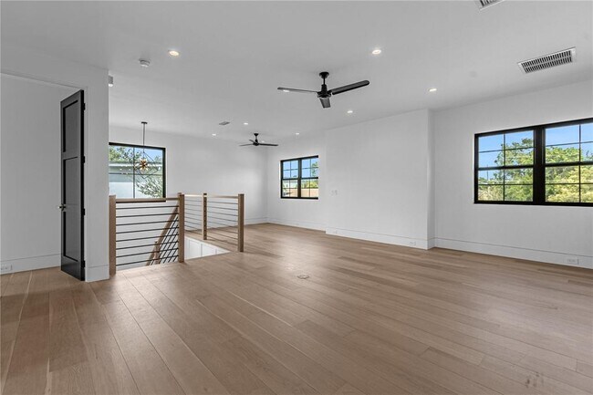 Building Photo - 1814 Barker Dr