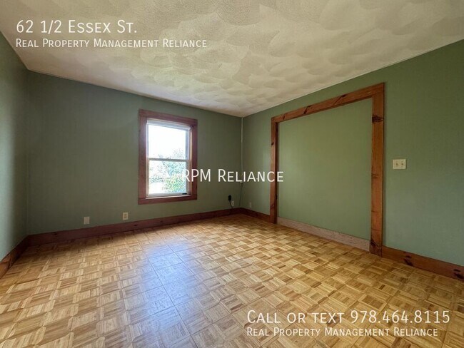 Building Photo - 62 1/2 Essex St.-