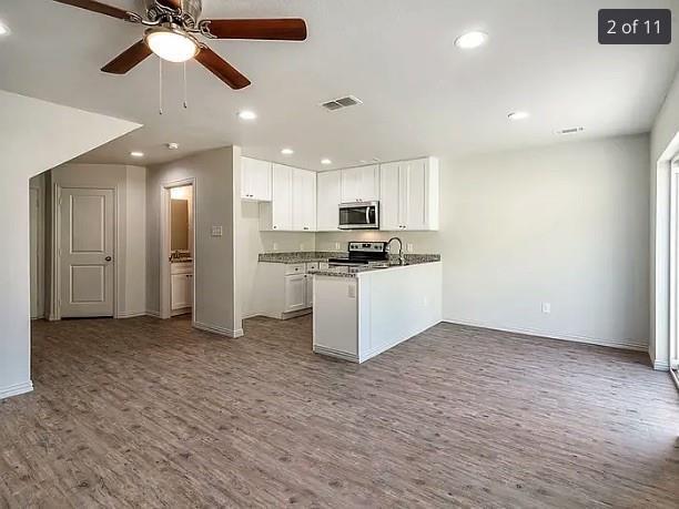 Building Photo - 8011 Marydean Ave