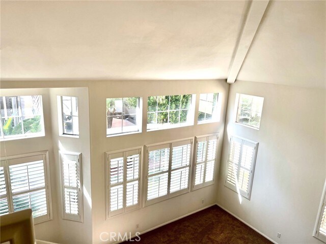 Building Photo - 29 Calvados