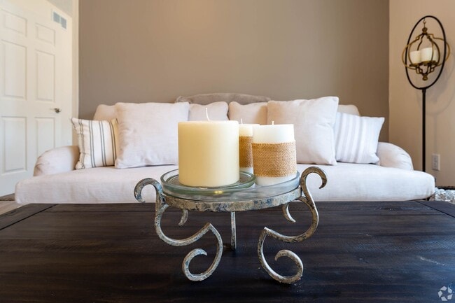 Building Photo - 356 Gourin Way