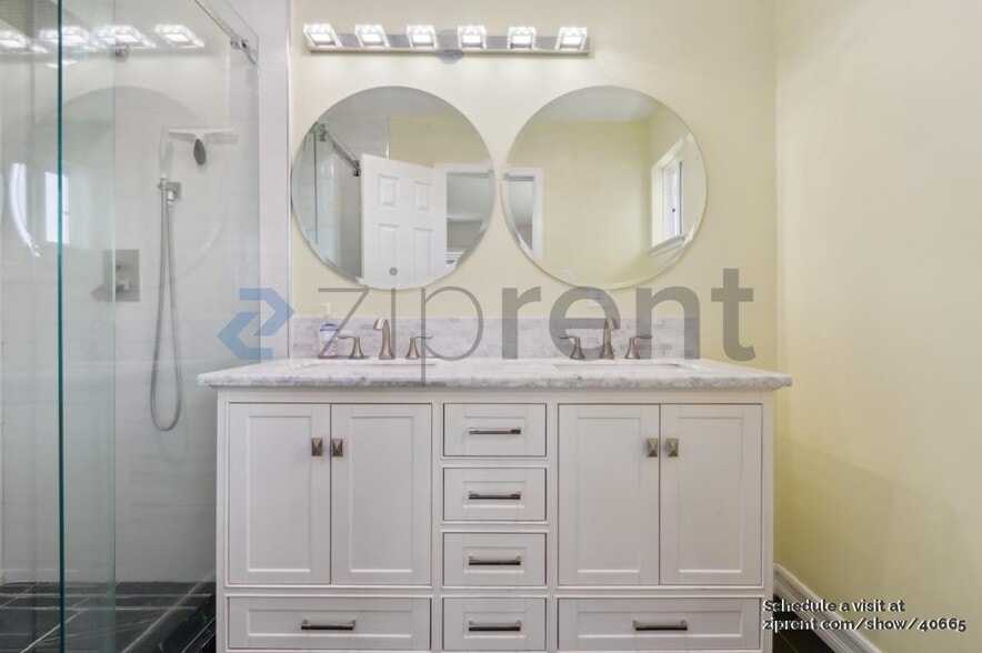 Building Photo - 792 Los Olivos Dr