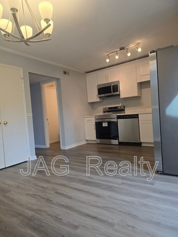 Building Photo - 5725 Bramblegate Rd