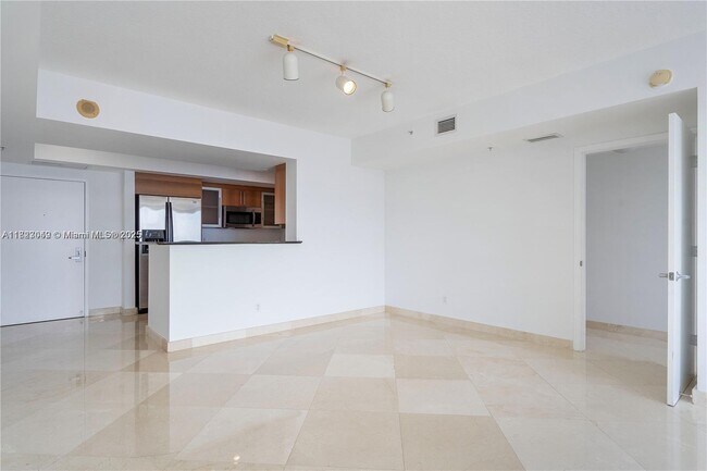 Building Photo - 325 S Biscayne Blvd