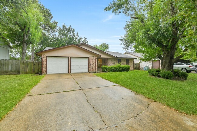 Building Photo - 19334 Wood Village Ln