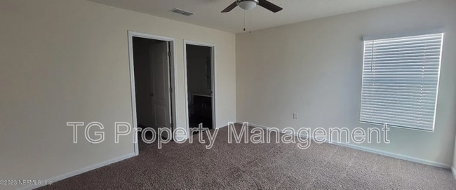 Building Photo - 8238 Meadow Walk Ln