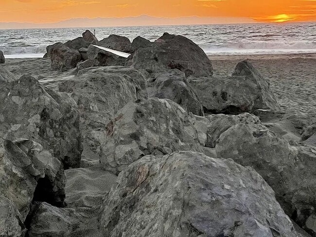 Building Photo - 5037 Terramar Way