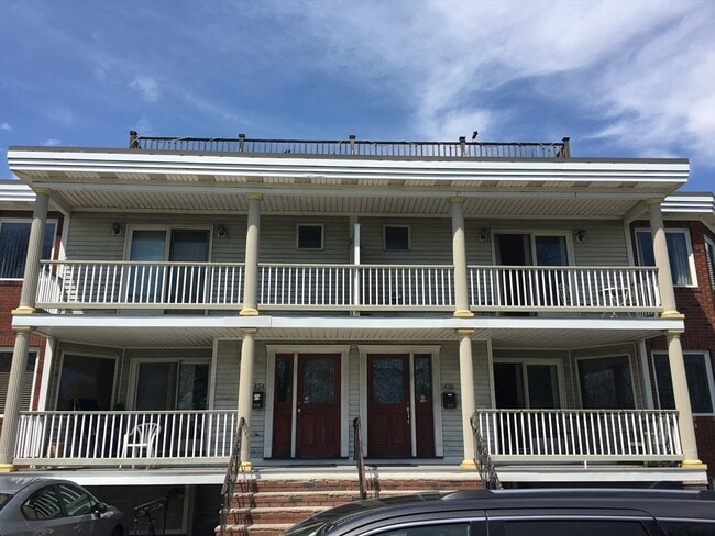 Building Photo - 1436 Columbia Rd
