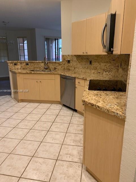 Building Photo - 2800 Kinsington Cir