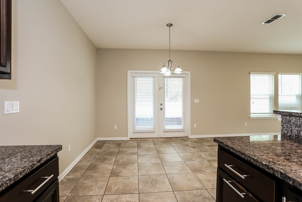 Building Photo - 646 Drysdale Dr