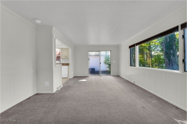 Building Photo - 1044 S Belvoir Blvd