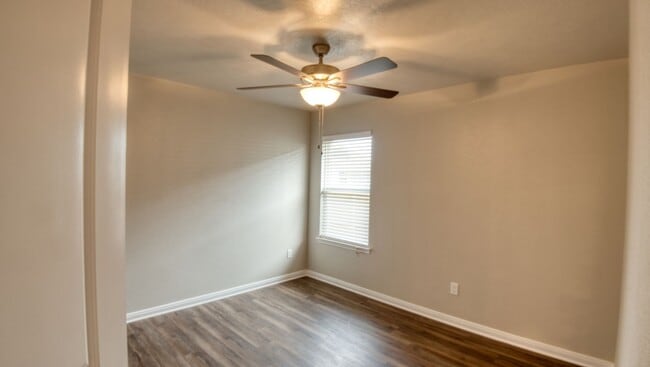 Building Photo - Where Style Meets Comfort: Elevate Your Li...