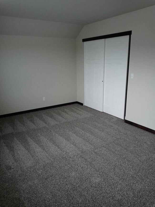 Building Photo - Beautiful Brand New Post Falls Home on the Prairie