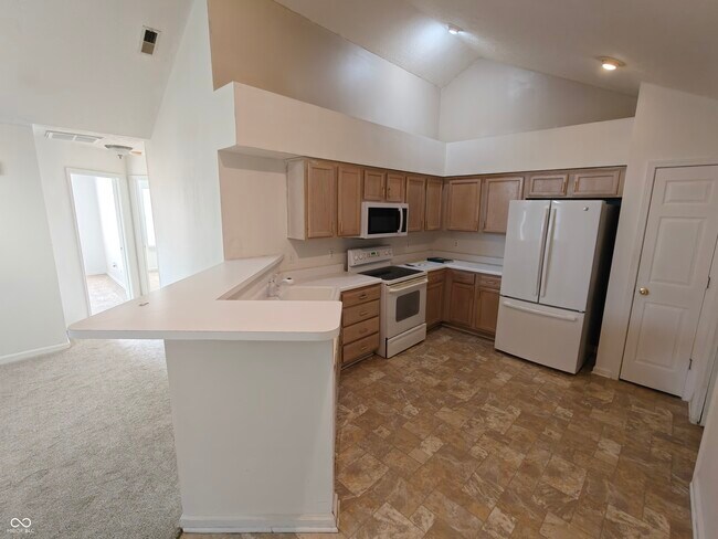 Building Photo - 2392 Steeple Chase