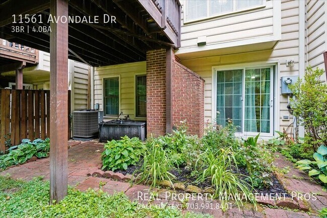 Building Photo - 11561 Avondale Dr